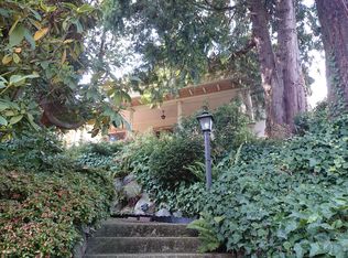 953 18th Ave E, Seattle, WA 98112