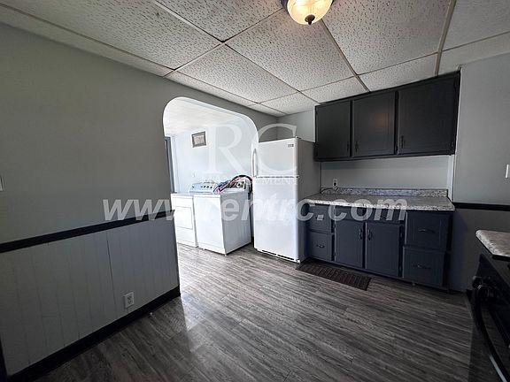 3rd image of 709 Sherman St