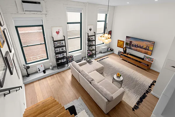 Sold by Compass | media 2