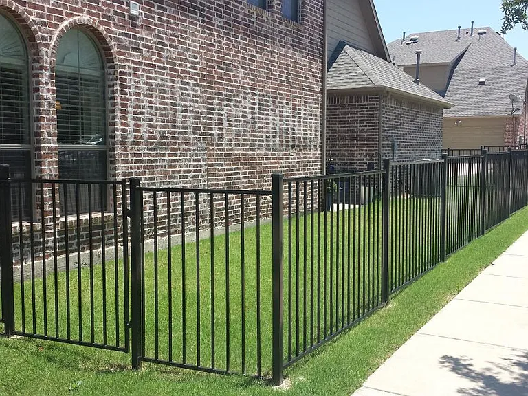 6727 Pistoia Dr — Photo 3