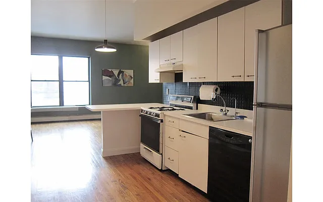 Sold by Douglas Elliman | media 8