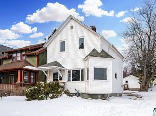 1027 E 9th St, Duluth, MN 55805
