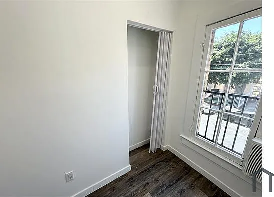 1316 S Mariposa Ave #101 — Photo 11