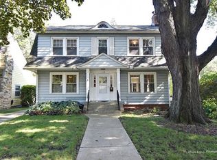 118 S Gladstone Ave, Aurora, IL 60506