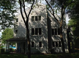 100 Harbour Sound Dr, Chester, MD 21619