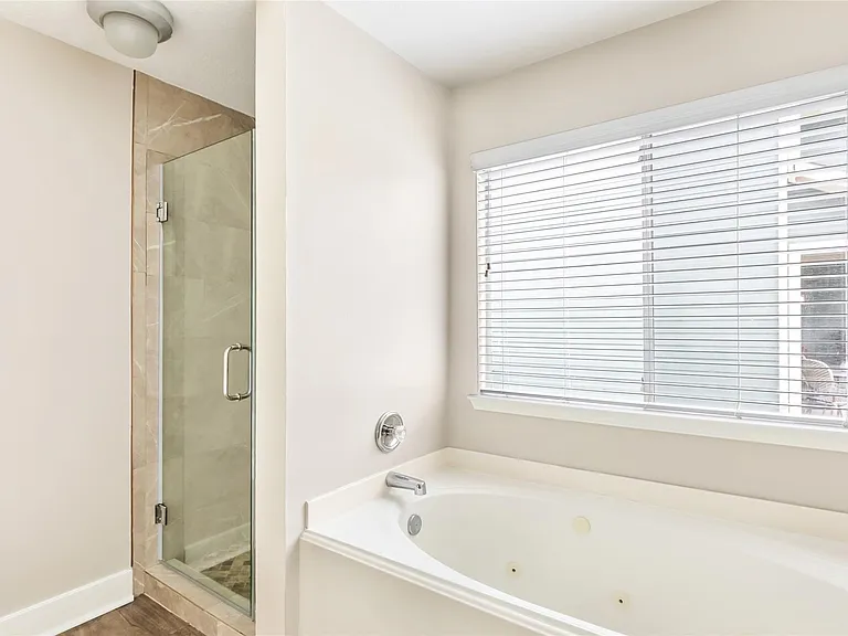 19106 Spruce Bough Ln — Photo 16