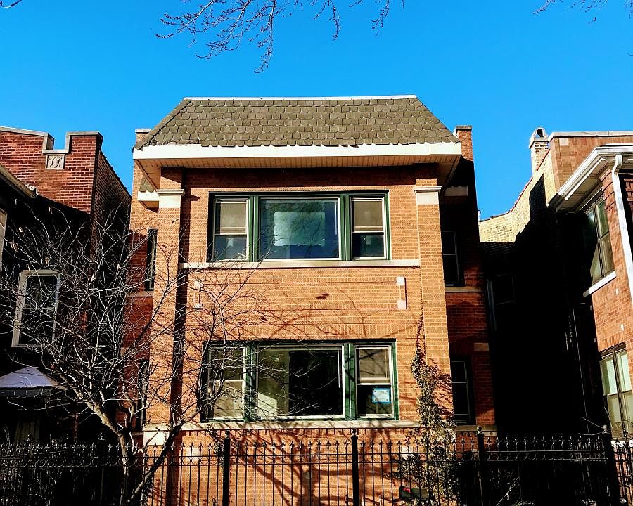 1st image of 4730 N Albany Ave #1