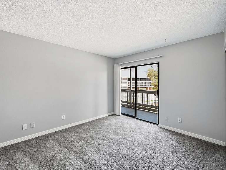 18064 E Ohio Ave #102 — Photo 4