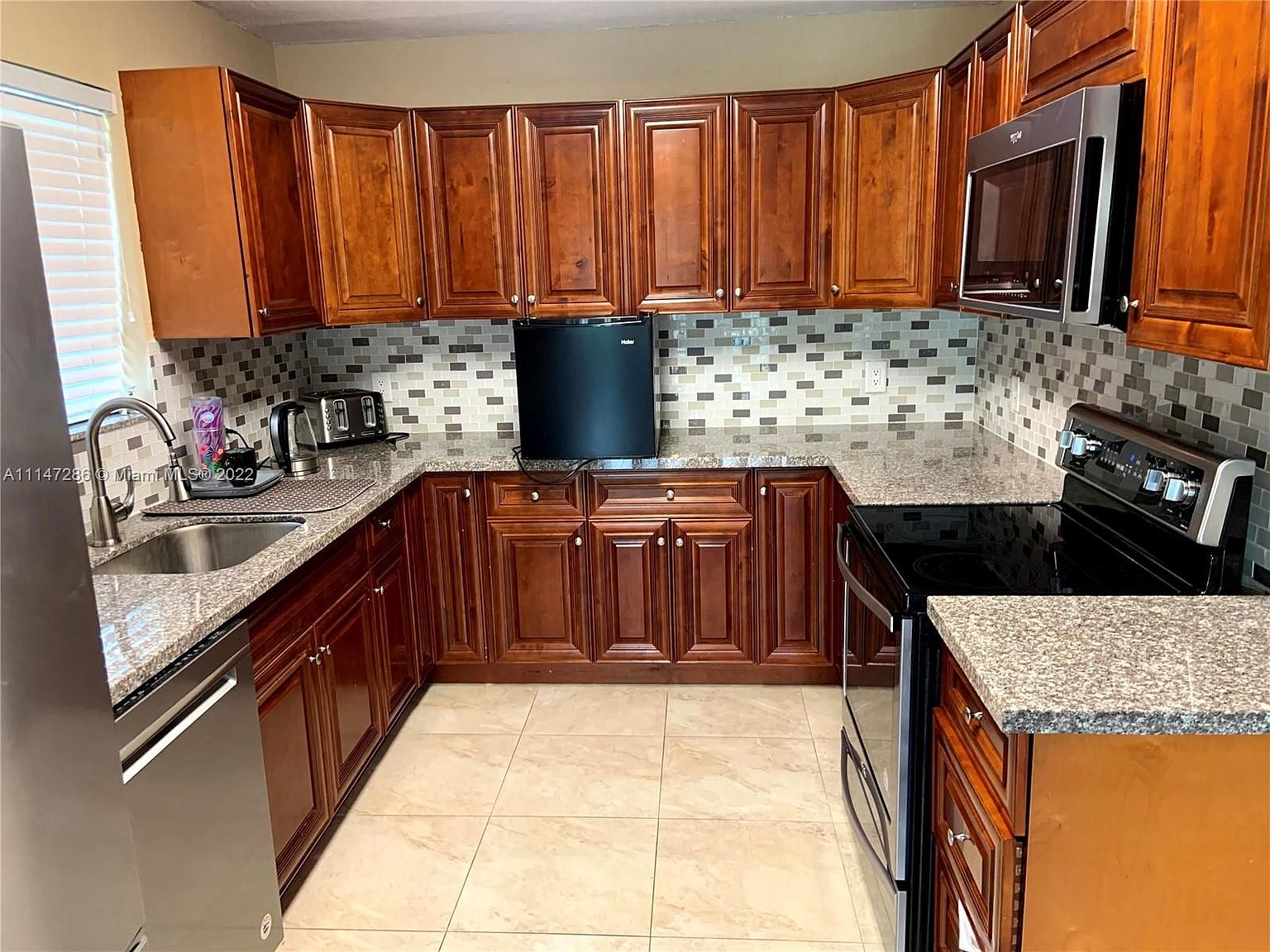 vivi　5 6407 SW 5th St #6407, Hollywood, FL 33023 | Zillow
