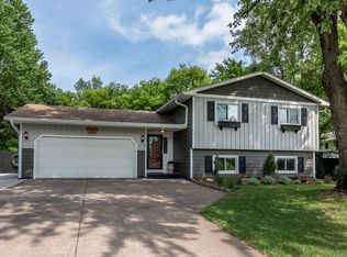 9409 Hamline Ave N, Circle Pines, MN 55014
