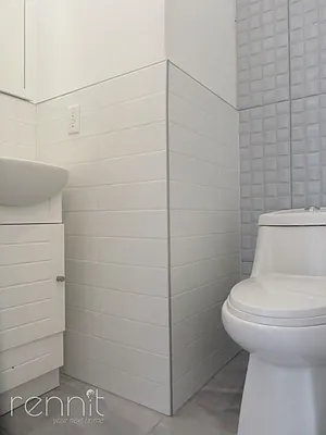 Rented by Rennit Inc. | media 61