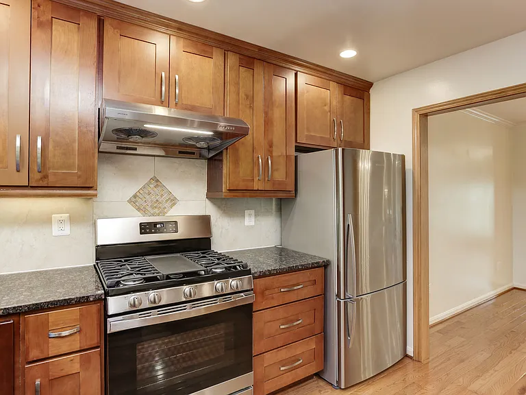 7133 Swansong Way — Photo 11