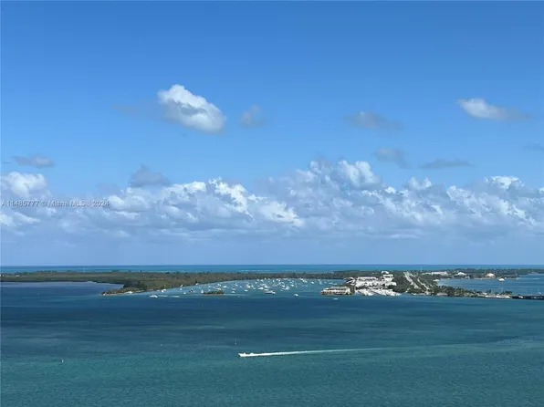 218 SE 14th St APT Ts107, Miami, FL 33131