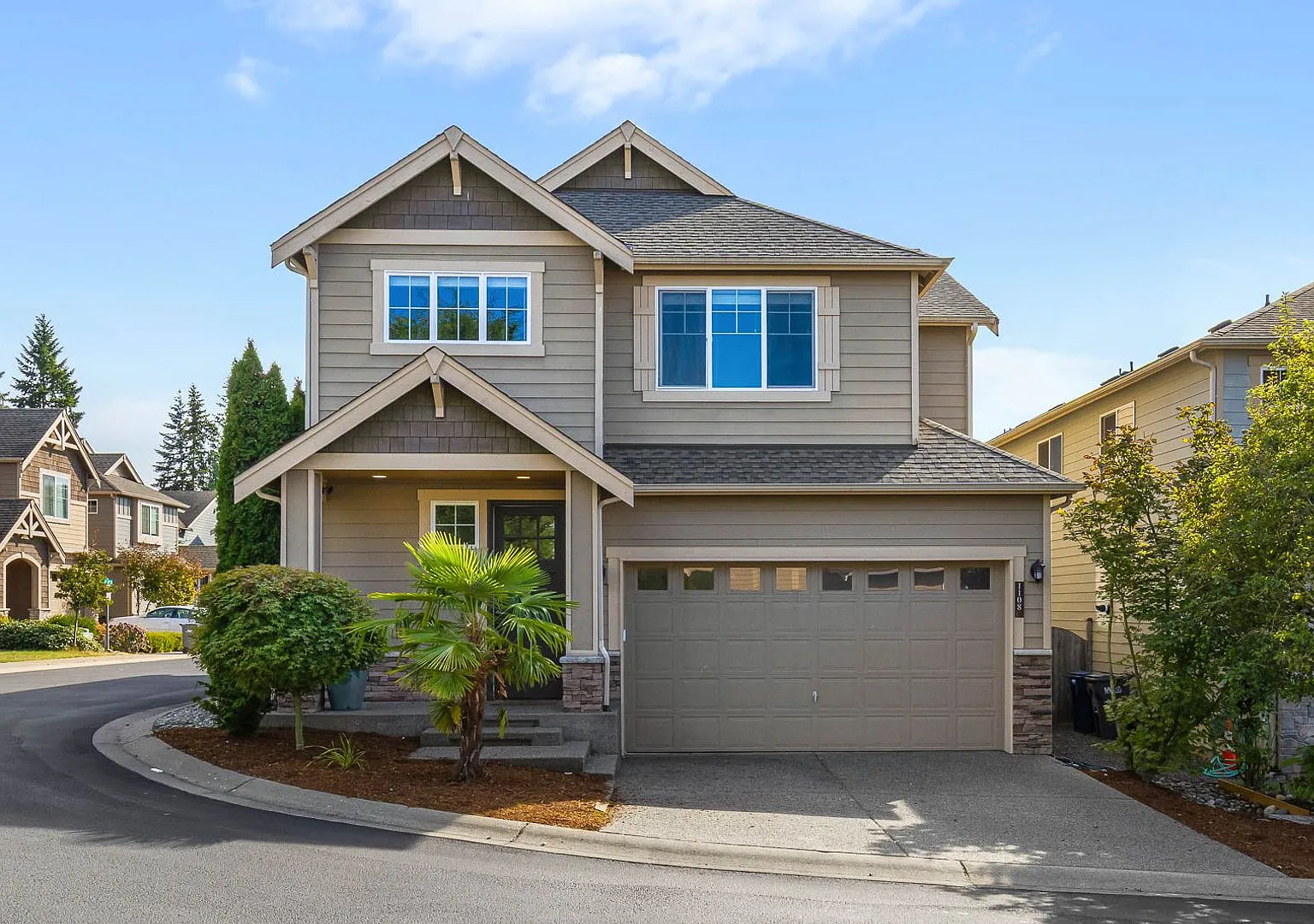 Beautiful Northbrook Home with High-End Finishes, Spacious Layout & Community Amenities — Photo 2