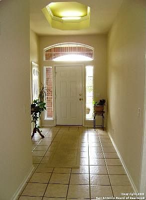 2nd image of 2592 Cove Trl