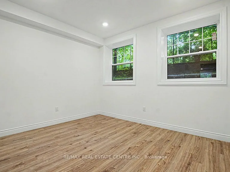 112 Union St E #B105 — Photo 13