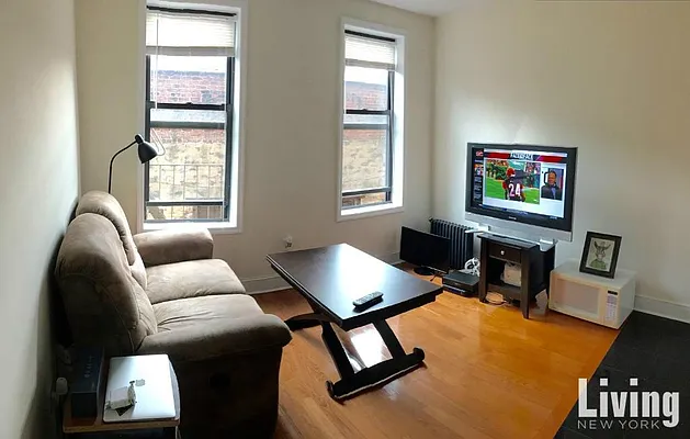 Rented by Living New York | media 11