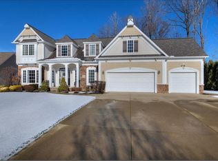10946 Quail Hollow Dr, Concord Township, OH 44077