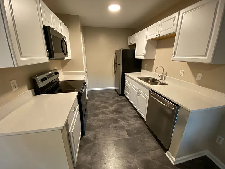 909 Bragg St #102 — Photo 13
