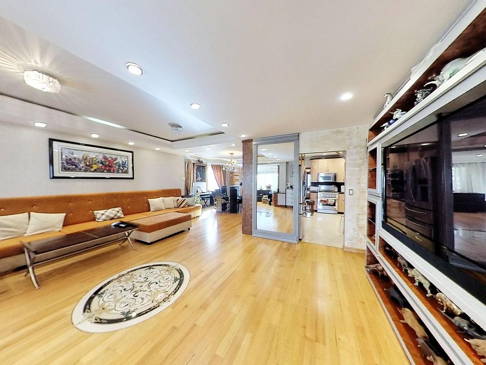 1st image of 2144 E 19th St Floor 1