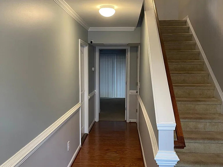 106 Irving Way — Photo 3