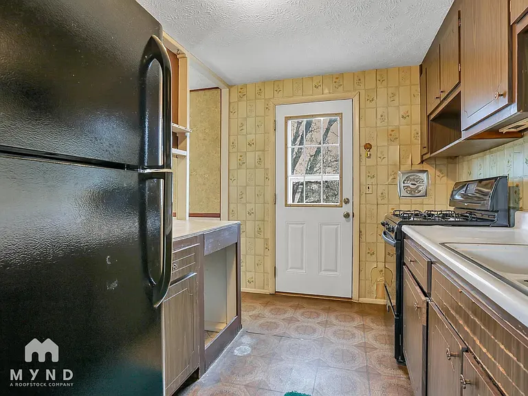 3590 Annsbury Rd — Photo 3