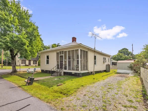 804 Delaware Ave, Burlington, NC 27217