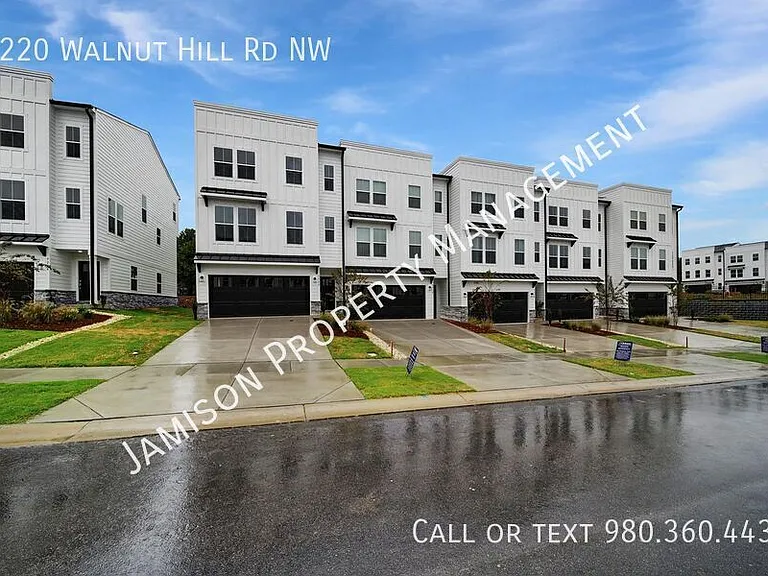 9220 Walnut Hill Rd NW — Photo 32