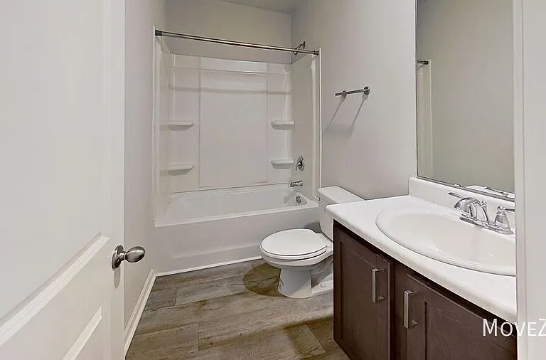 9319 Vineyard Grove Ln NE — Photo 33