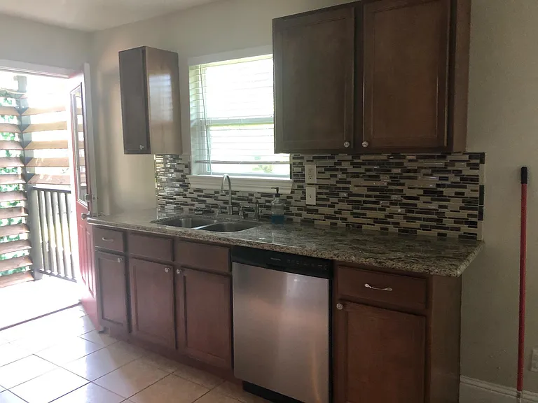 4110 Huey St #B — Photo 8