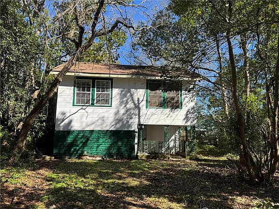 2nd image of 661 Ruth St