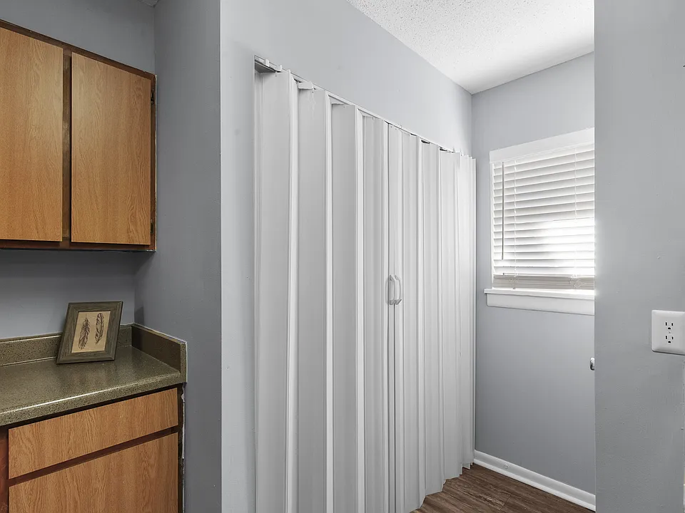 Plenty of storage for every need kitchens at Lakeland East Apartments in Flowood, MS feature generous cabinetry and a dedicated pantry. Managed by Highlands Vista Group.