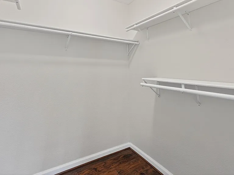 5401 N Capitol St — Photo 17