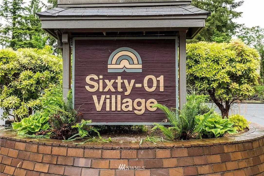 2 bed, 1.5 bath, 1048 sqft, $2,700 — Photo 1