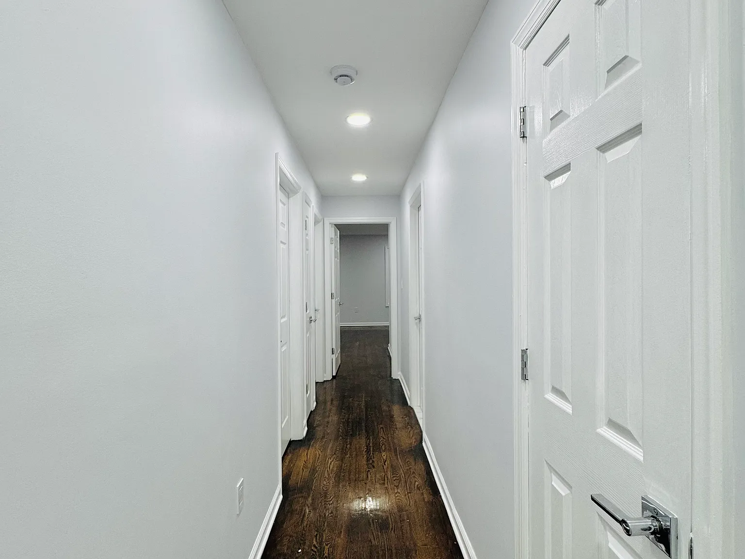3 bed, 1400 sqft, $3,200 — Photo 4