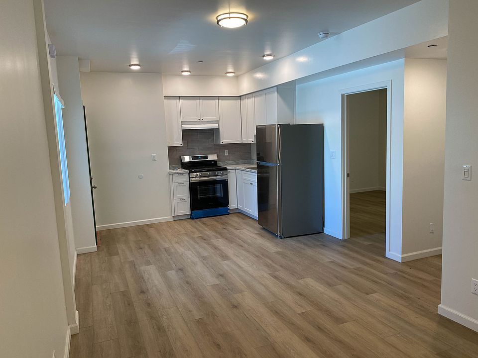 1st image of 1-325 N Avenue 50