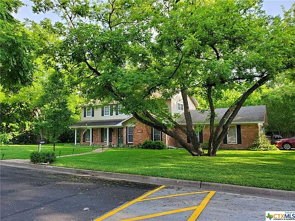 3rd image of 3305 Cottonwood Ln