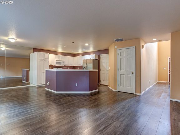 3rd image of 5273 NE Candlewood Pl
