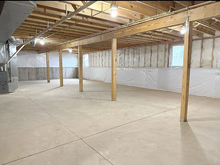 3064 Huntington Dr — Photo 24