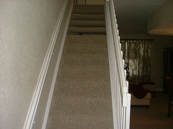 STAIRCASE TO SECOND LEVEL