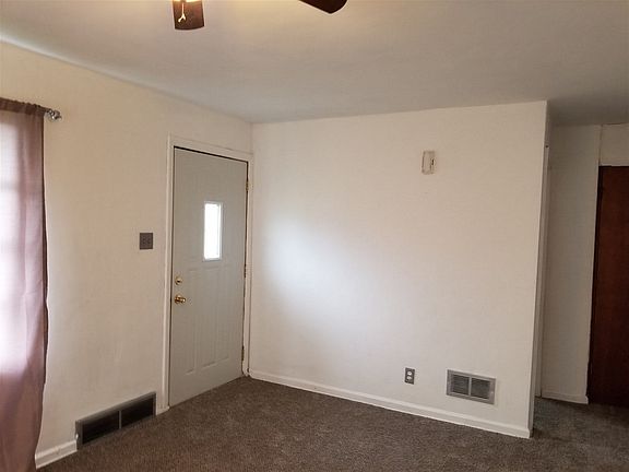 4th image of 722 Liberty St
