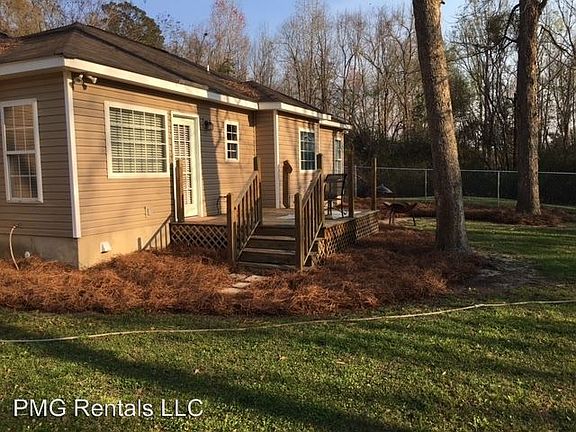 4th image of 333 Longwood Dr
