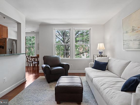 5th image of 602 Bashford Ln Unit 2221