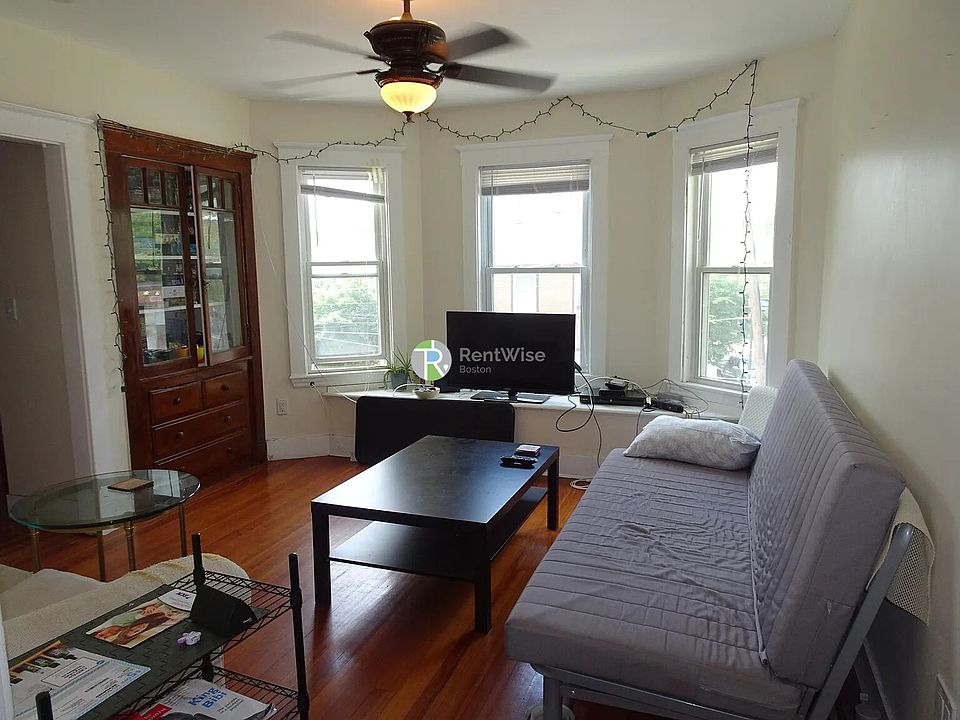 1st image of 446 Washington St #2