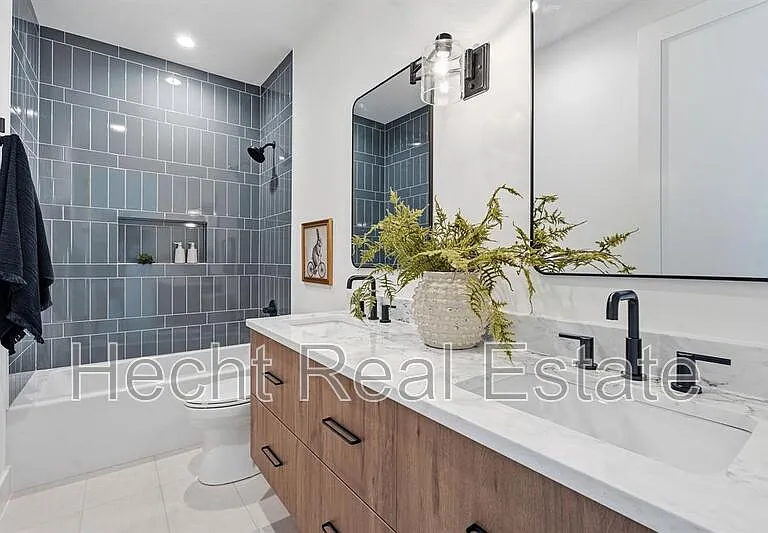 502 Normandy St #1 — Photo 15