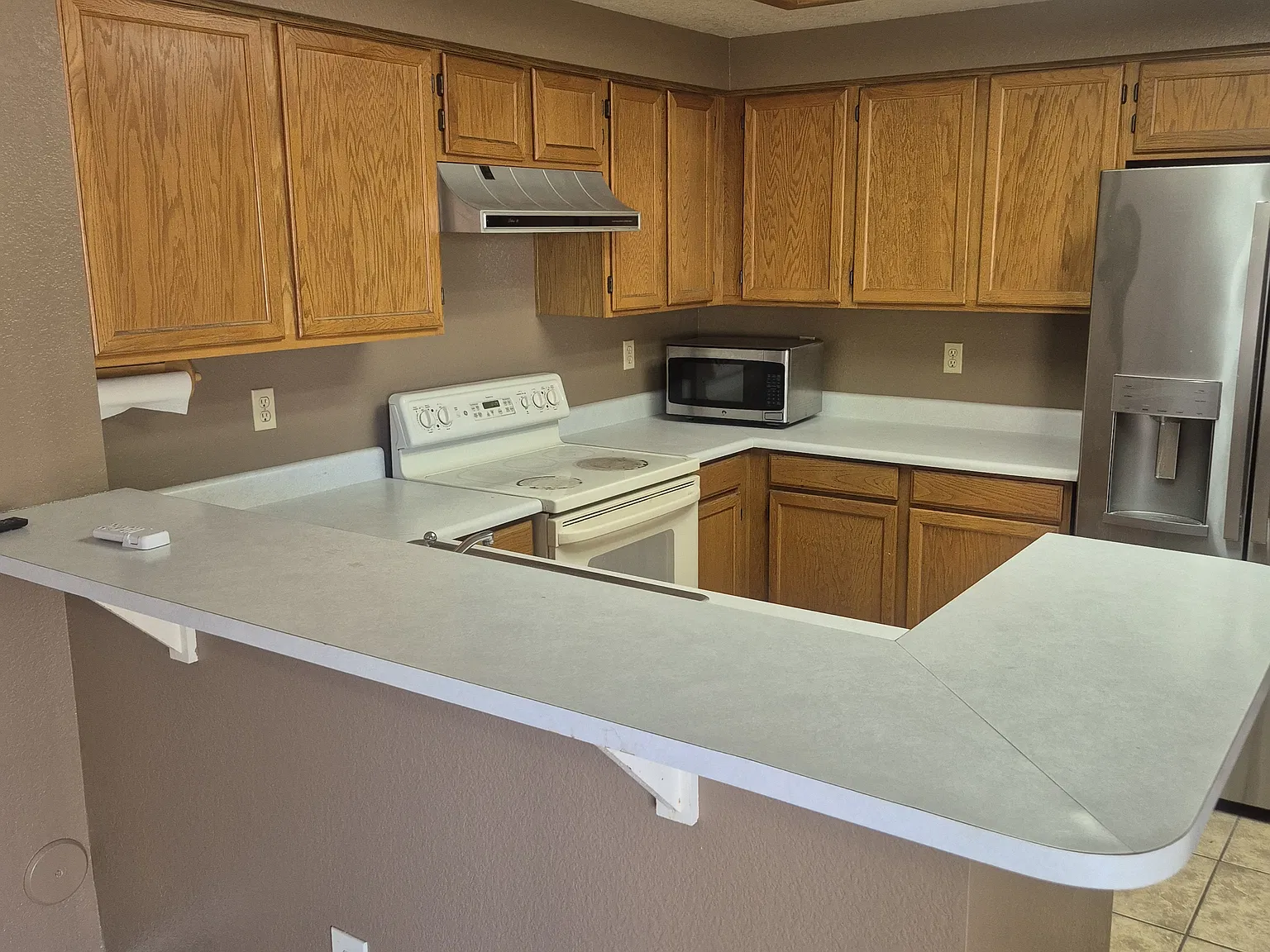 3 bed, 2331 sqft, $2,575 — Photo 4
