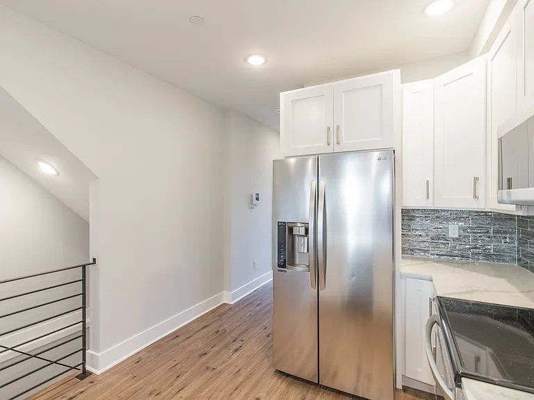 1906 E York St #1A — Photo 13