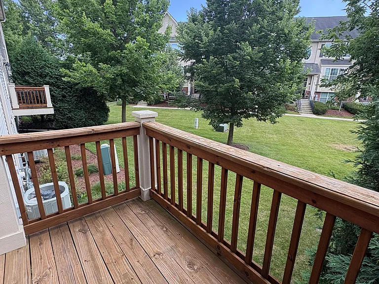 61 Melrose Ct — Photo 18