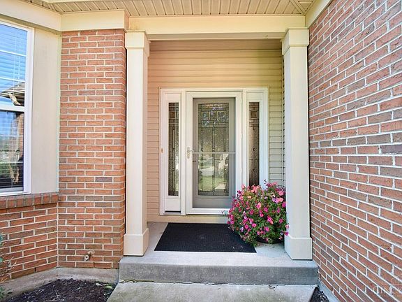 2nd image of 8329 Jeannes Creek Ln