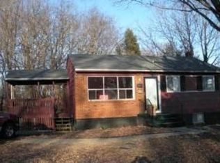 14208 Randall Dr, Woodbridge, VA 22191